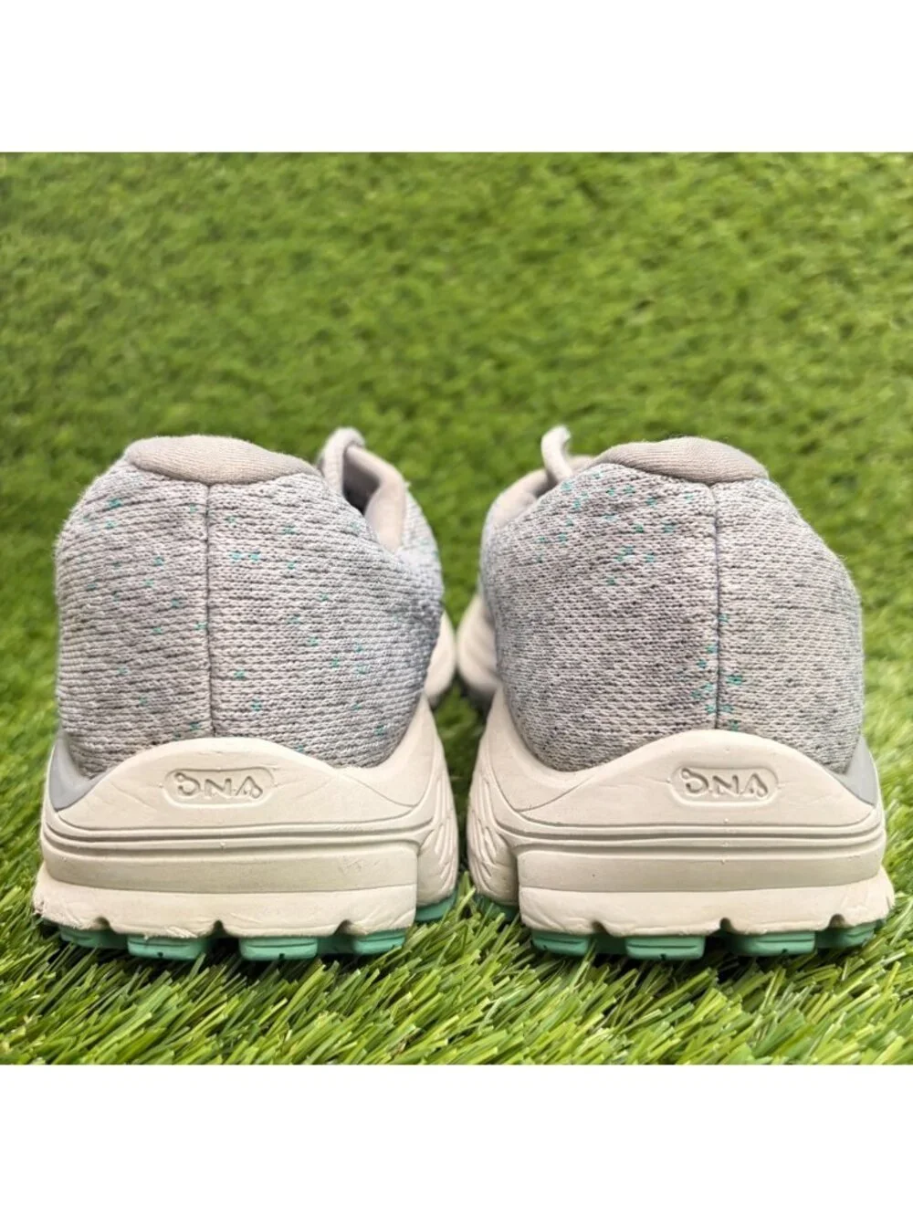 Brooks Anthem 2 Women Size 6.5 Gray Blue Athletic Running Walking Shoes Sneakers